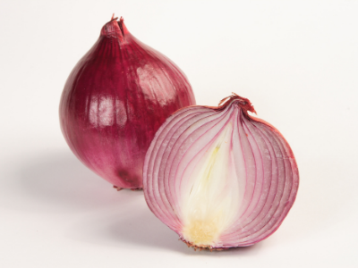 Tisztított lilahagyma egész